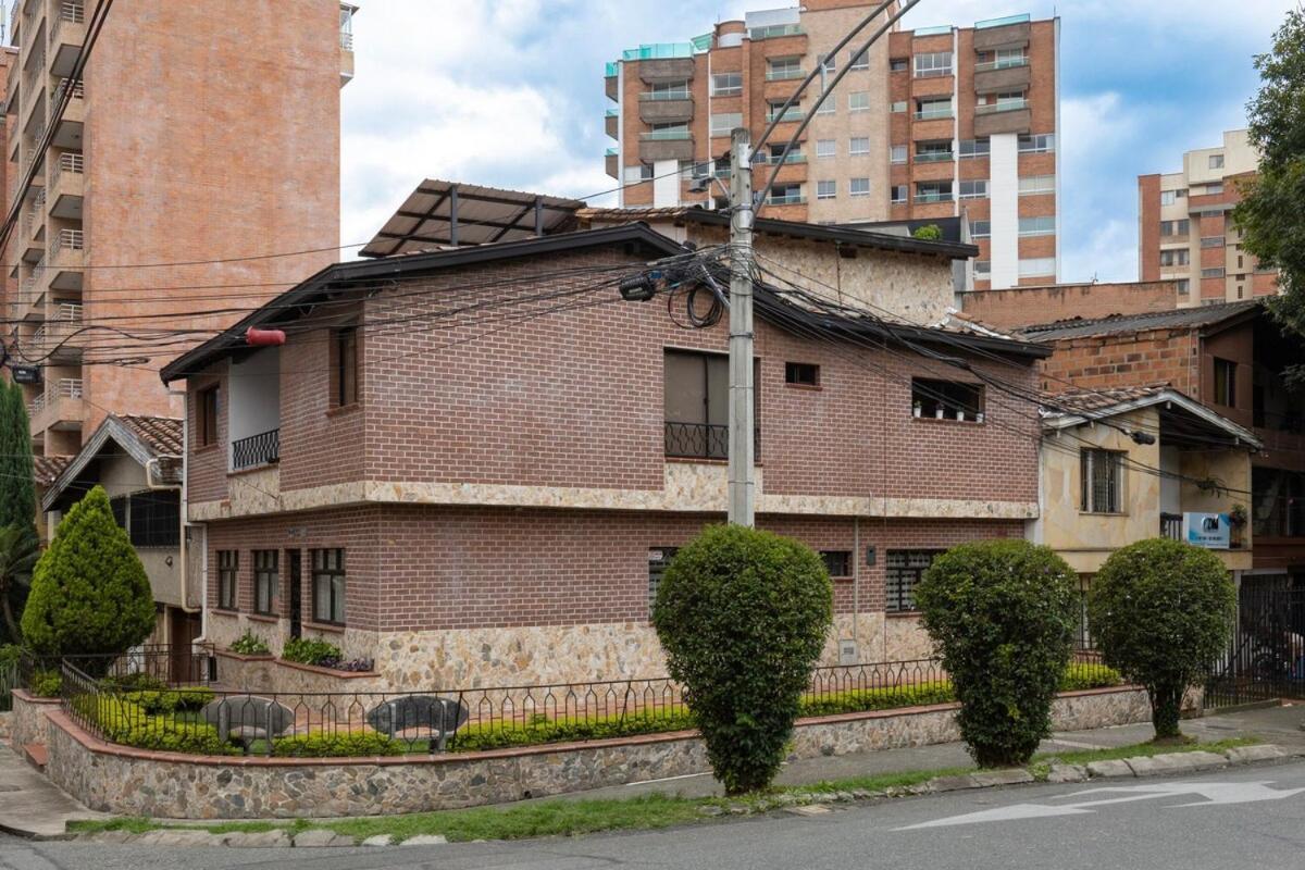 Casa Amplia Y Acogedora En El Corazon De Laureles Holiday home Medellin